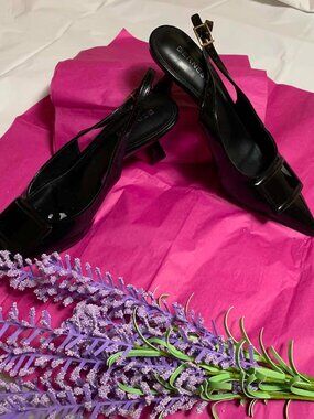 Black pointed-toe heels Burness - Escarpins noirs à talon de la marque Burness